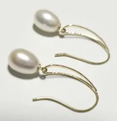 保証書付き】COCOSHNIK(ココシュニック)•ピアス•白蝶貝•YG•美品 - メルカリ