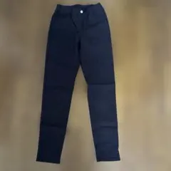 美品　GU サイズ150 黒色　パンツ