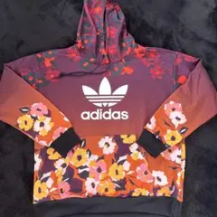 アディダスオリジナルス　パーカー