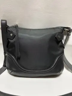 U by ungaro(ユーバイウンガロ)ショルダーバッグ・本革×ナイロン