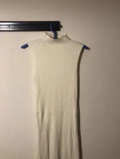 BLUE EAST ノースリーブリブニット