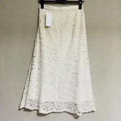 新品　UNIQLO ユニクロ　レースフレアスカート　オフホワイト