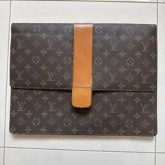 Louis Vuitton モノグラム クラッチバッグのサムネイル