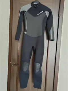 【未使用品タグ付】RUSTY ウエットスーツ（セミドライ　フルスーツ）既成L 未使用品タグ付】RUSTY ウエットスーツ（セミドライ フルスーツ