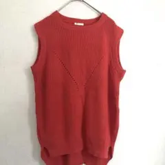 GU ノースリーブニット　ニットベスト　赤　L