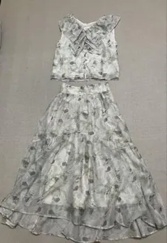 ジルスチュアート　フラワープリント セットアップ スカート