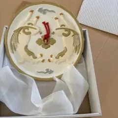 ユニコーン装飾の陶器皿