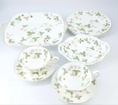 Wedgewood ワイルドストロベリー カップ&ソーサー&プレート 8点