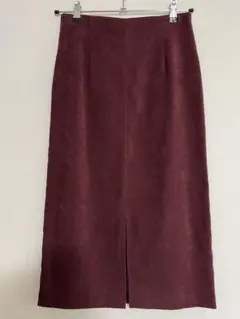 N.NATURAL BEAUTY BASIC　ピーチ素材タイトスカート　ボルドー