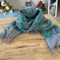 アズザッカ！美品！大判！！花柄刺繍 ストール ウール100％