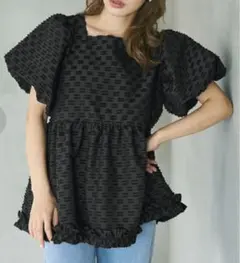 coca ジャカードホイップフリルバルーン袖ブラウス