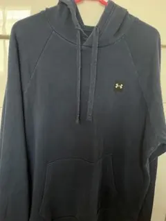 アンダーアーマー　パーカー　ネイビー　Lサイズ