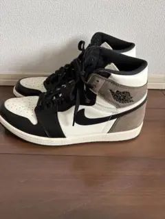 AIR JORDAN 1 RETRO HIGH OG ダークモカ