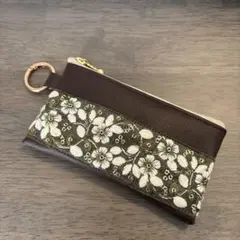 刺繍ポーチ☆ミニポーチ☆リップケース☆ハンドメイド