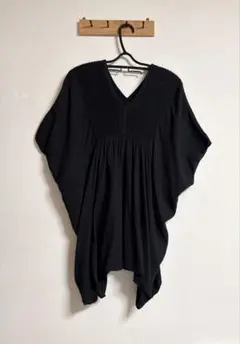 ★green label relaxing★美品★黒のデザイントップス★のサムネイル