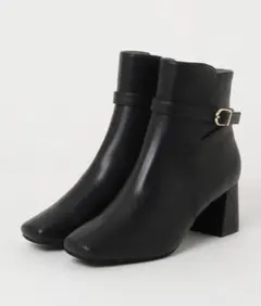 【美品】ベルテッドデザイン 黒 スクエアトゥ ショートブーツ ダイアナ 23.5