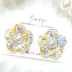再入荷中　No.899 水入り ガラスドームピアス　フラワーピアス　四弁　紫陽花 受注製作 No.899 水入り ガラスドームピアス フラワーピアス 四弁
