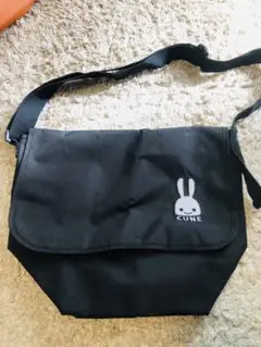 希少 CUNE ショルダーバッグ CUNE ショルダーバッグ CUNE(キューン) / ショルダーバッグ