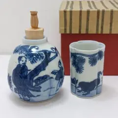 中国　古い染付花瓶(大)　 飾壷 　高約43.5cm ♢染付 色絵磁器 金彩 染付 花鳥 桜川流水文様 梅瓶壺 明治