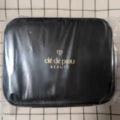 クレ・ド・ポー ボーテ ホリデーコレクション 2025 ノベルティ ポーチ