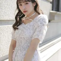 ロイヤルフルールワンピース（ヘアリボン付き） SFP0301C - メルカリ