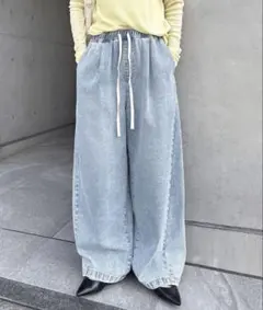 アンドミー　コクーン　デニム　ワイドパンツ