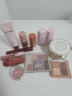 コスメまとめ売り◎ （アイシャドウ・リップ・チーク•フェイスパウダー）