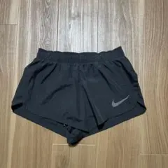 Nike ブラック ショートパンツ S
