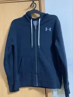 UNDER ARMOUR アンダーアーマー フルジップ パーカー ブラック　MDのサムネイル