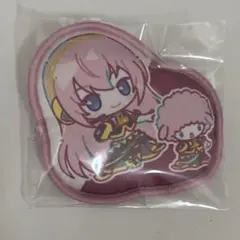 巡音ルカ プロセカ ふわふわバッジ サンリオ