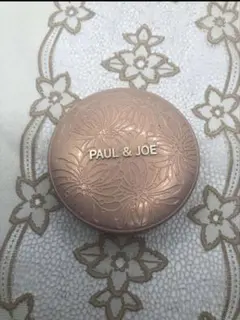 PAUL & JOE クッションファンデーション　02 4/22まで