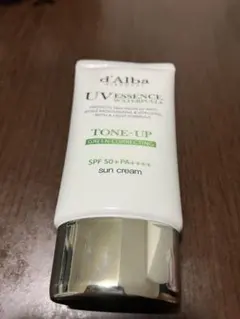 d'Alba UV Essence Waterfull SPF50+