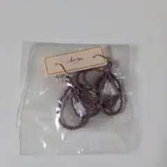 Item thumbnail for item 5bef41f8-8c3b-4c43-a8c6-90b2635cd0a3