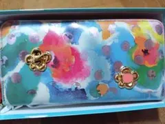ツモリチサト　長財布のサムネイル