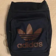 adidas リュック　アディダス　ネイビー　ブラウン