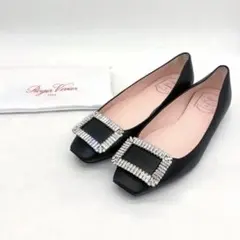 A19251 ロジェヴィヴィエ クリスタルバックル バレリーナシューズ 37.5のサムネイル