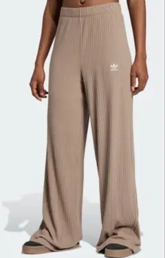 【美品】adidas エッセンシャルズ ワイドリブパンツ　アディダスオリジナルス