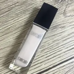 Dior フォーエヴァー スキンコレクト コンシーラー00