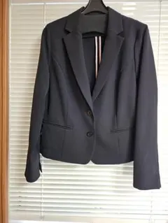 着用一回のみ・ローズティアラ『現行品』後ろウエストリボンのテーラードジャケット