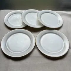 Item thumbnail for item d8ddfce8-dd81-4219-8679-7297e6f9fe93