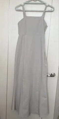 キャミワンピース　ベージュ