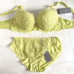 2025年最新】yue ワコール f65の人気アイテム - メルカリ