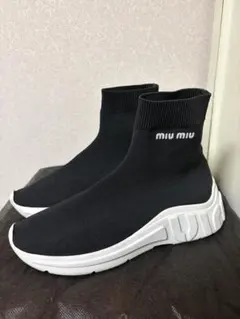 miumiu ロゴバンド スニーカー 24 - メルカリ
