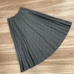 UNIQLO プリーツロングスカート