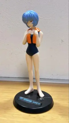 綾波レイのフィギュアのサムネイル