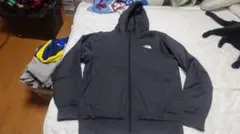 ノースフェイス　リバーシブル　テックエアーフーディ