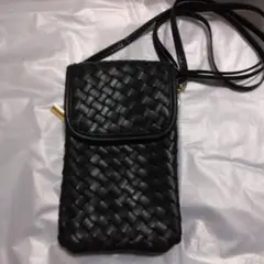 新品⭐スマホショルダーバッグ ミニポシェット　ブラック　編み上げのサムネイル