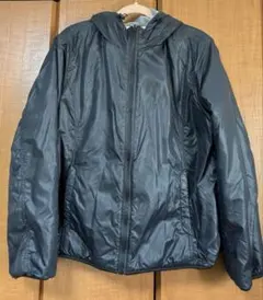 ユニクロのナイロンとフリースのリバーシブルジャケット