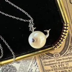 ヴィンテージ デザイン　アクセサリー　ネックレス　シルバー　鯨　レトロ　豪華