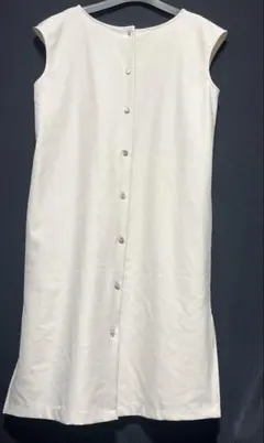 ホワイト ノースリーブ シャツ